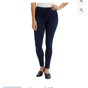 2 New Pairs of Gloria Vanderbilt Hi Rise Pull on Jean